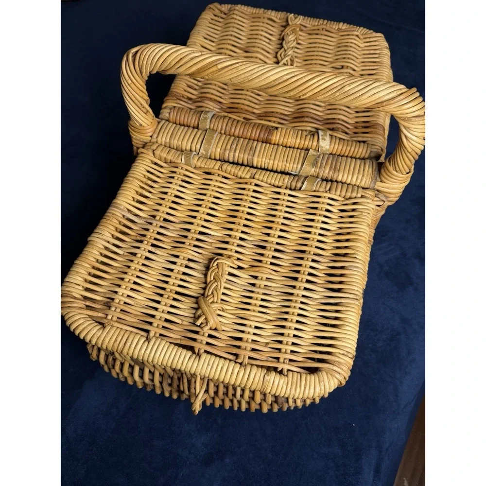 Large Italian Wicker Picnic Harvest Basket Handcrafted Brown Double Lid Rustic